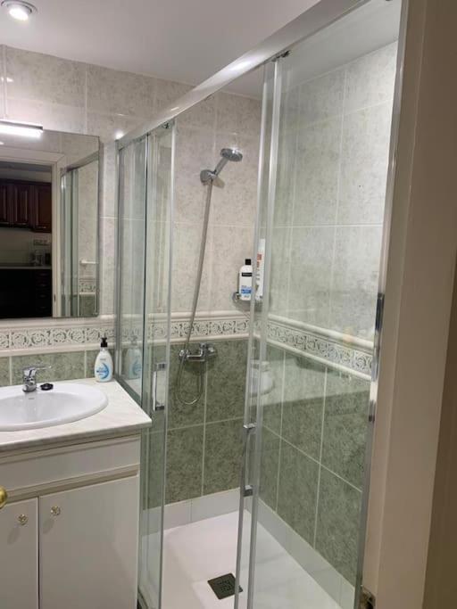 Apartamento Torremolinos 5 Personas + Parking + Piscina Todo El Ano Экстерьер фото